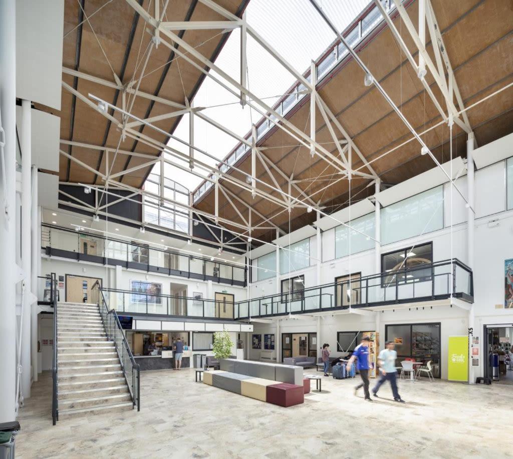 Pittville Student Village In Cheltenham Extérieur photo